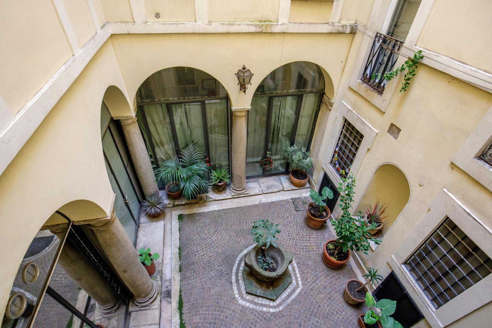 Navona Sky Palace Roma Esterno foto