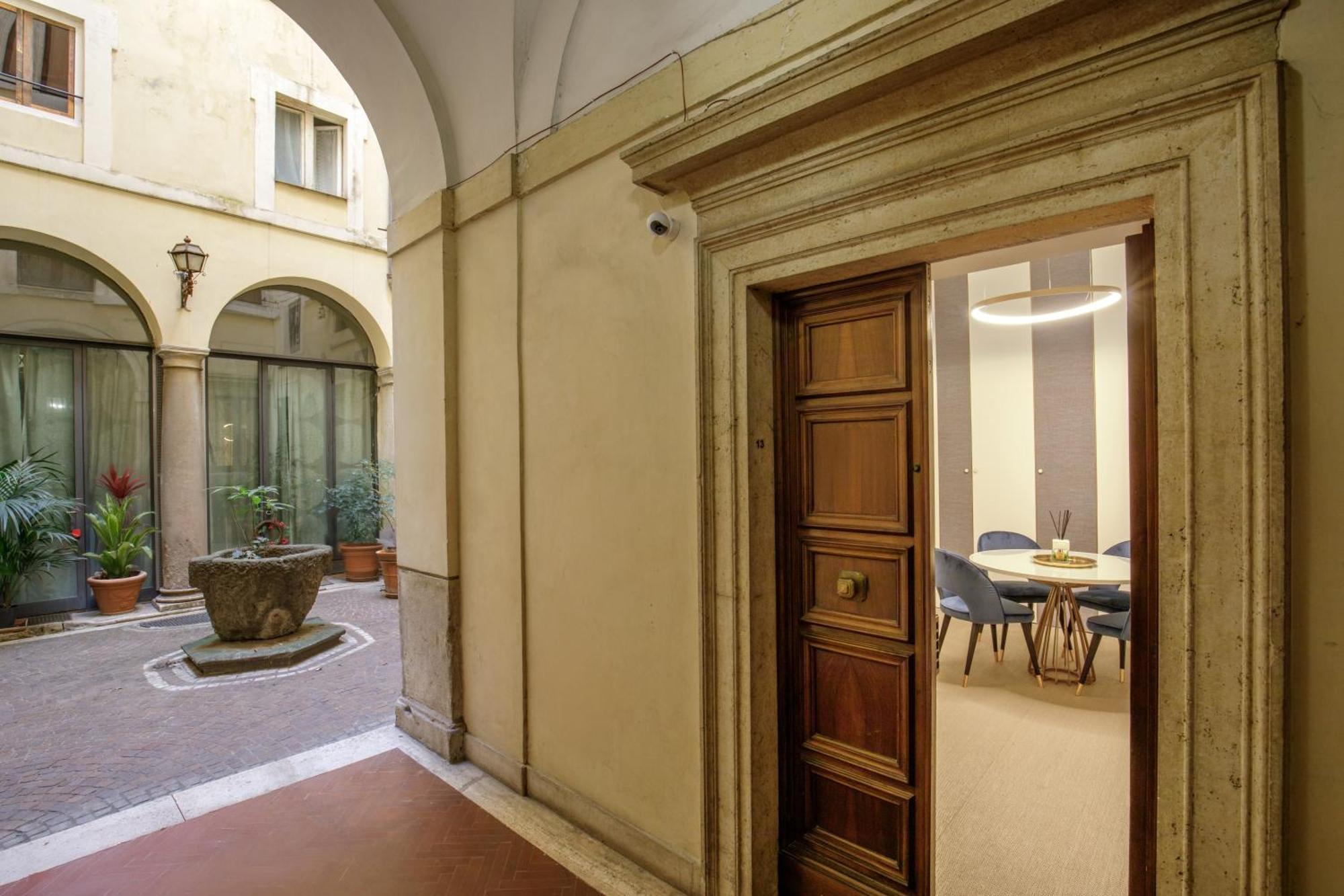 Navona Sky Palace Roma Esterno foto